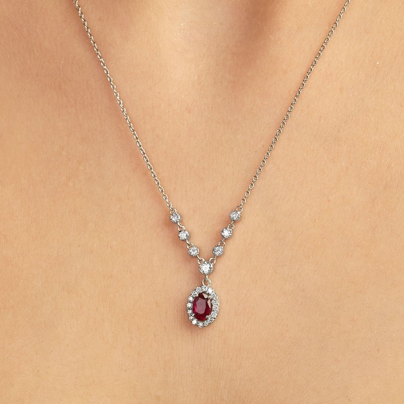 3.88 Karat Yakut Taşlı Pırlanta Set