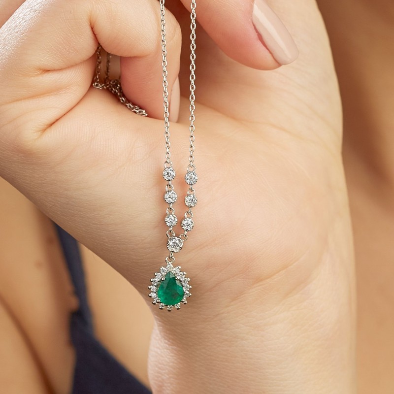 3.61 Karat Zümrüt Taşlı Pırlanta Set