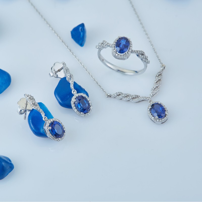 4.67 Karat Safir Taşlı Pırlanta Set