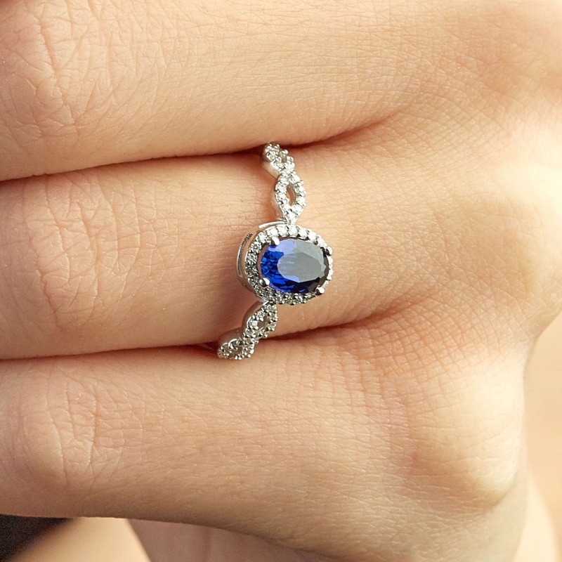 4.27 Karat Safir Taşlı Pırlanta Yüzük