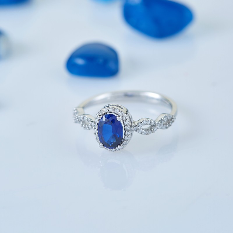 4.27 Karat Safir Taşlı Pırlanta Yüzük