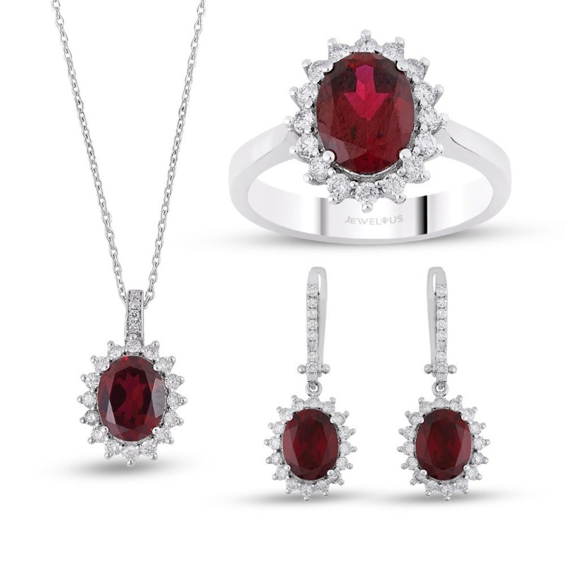 10.09 Karat Yakut Taşlı Pırlanta Set