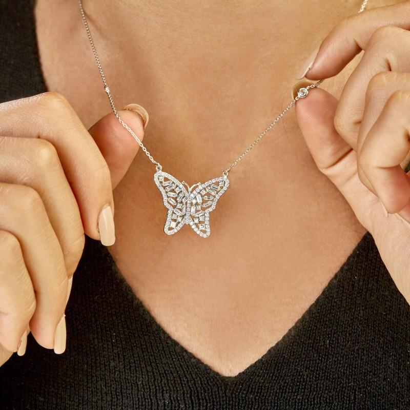 1.23 Karat Baget Taşlı Pırlanta Kolye