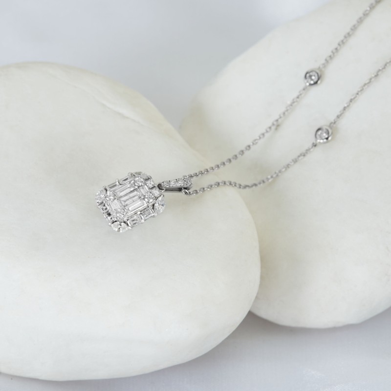 0.95 Karat Baget Pırlanta Kolye