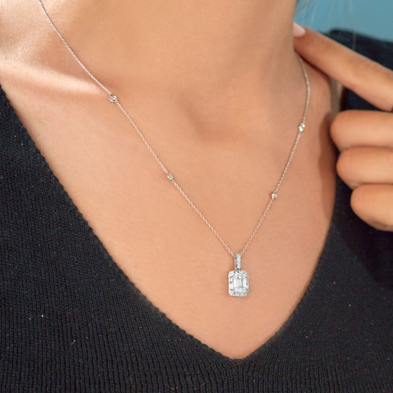0.95 Karat Baget Pırlanta Kolye