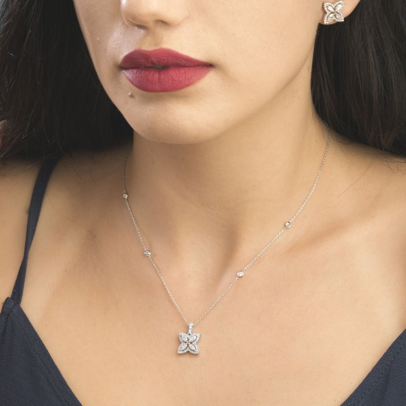 1.07 Karat Markiz Taşlı Pırlanta Kolye