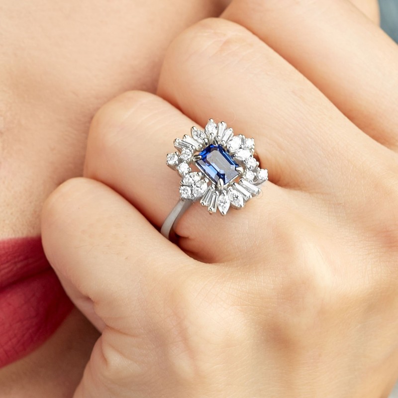 2.07 Karat Safir Taşlı Markiz Pırlanta Yüzük