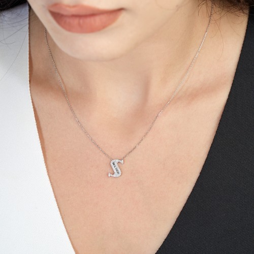 0.25 Karat Baget Pırlantalı S Harfi Kolye