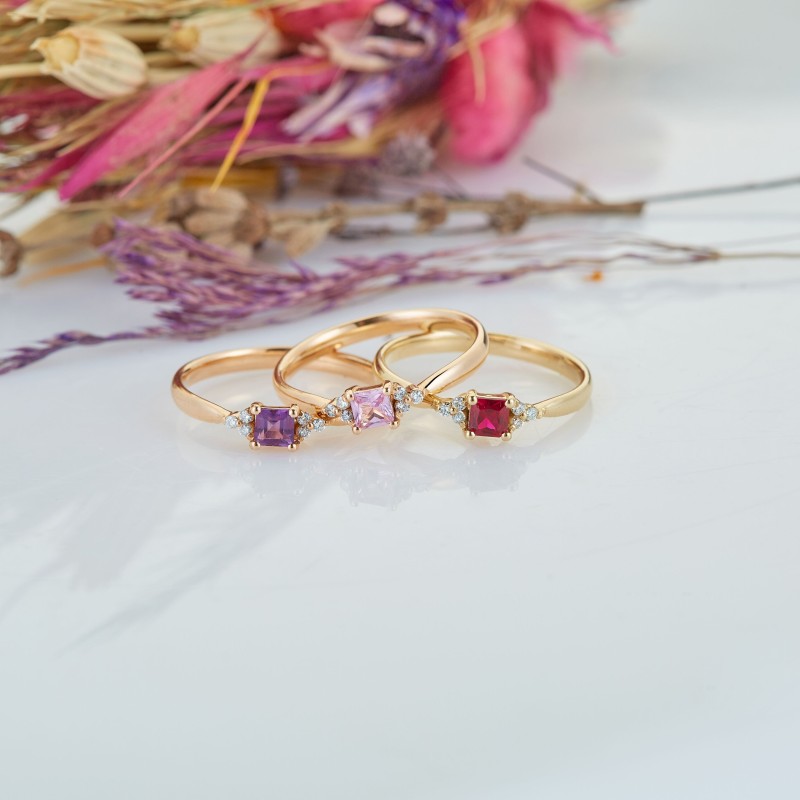 0.29 Karat Pembe Safir Taşlı Pırlanta Minimal Yüzük