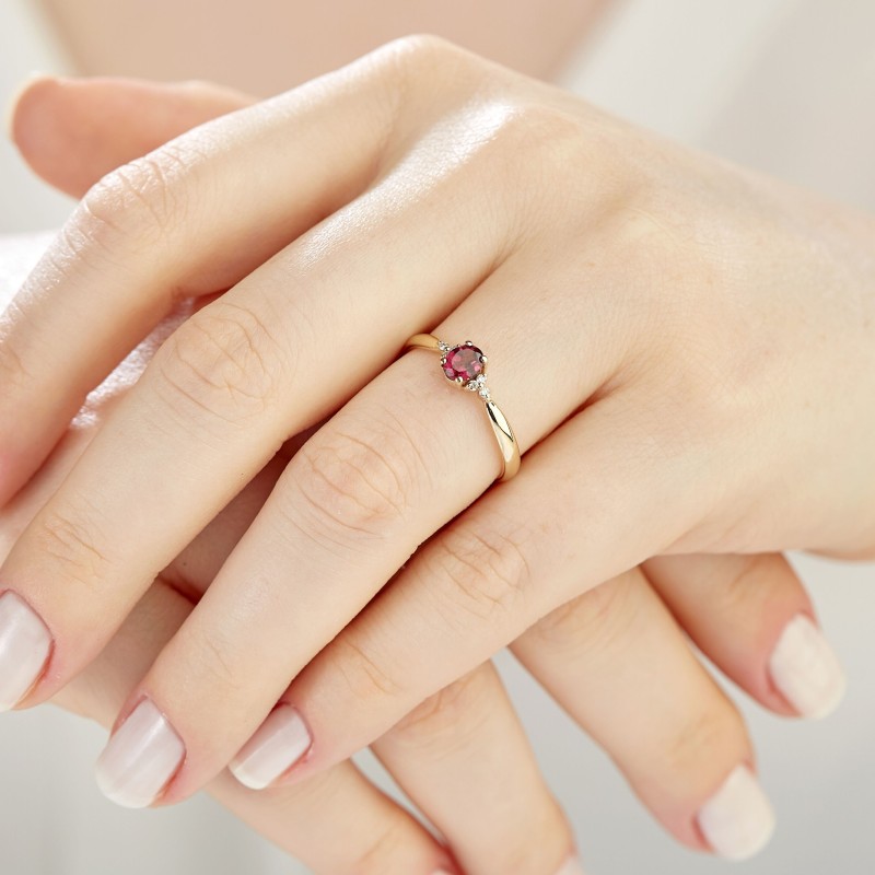 0.53 Karat Ametist Taşlı Pırlanta Minimal Yüzük