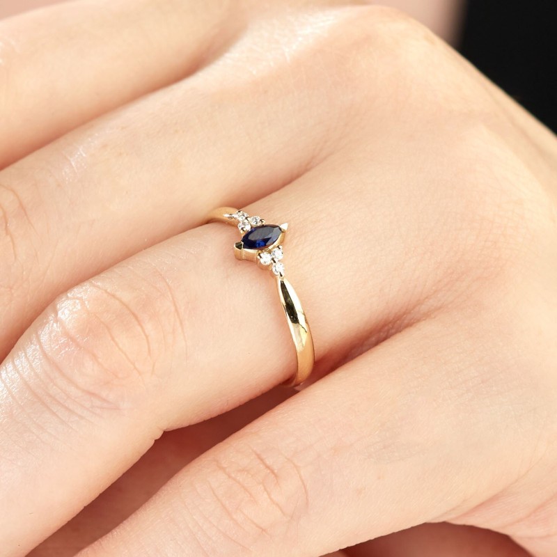 0.17 Karat Safir Taşlı Pırlanta Minimal Yüzük