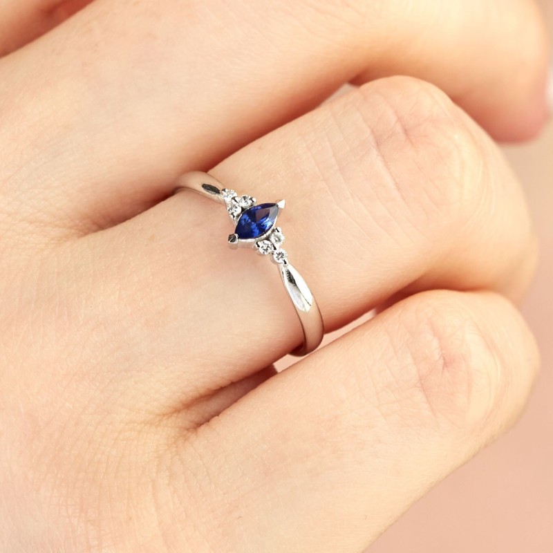 0.17 Karat Safir Taşlı Pırlanta Minimal Yüzük