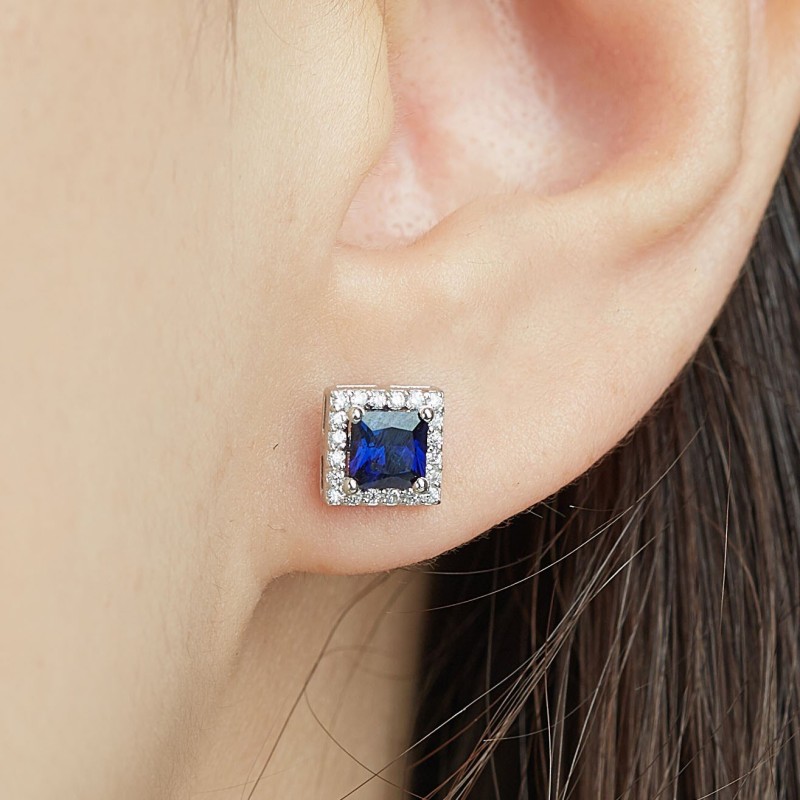 1.36 Karat Safir Taşlı Pırlanta Küpe