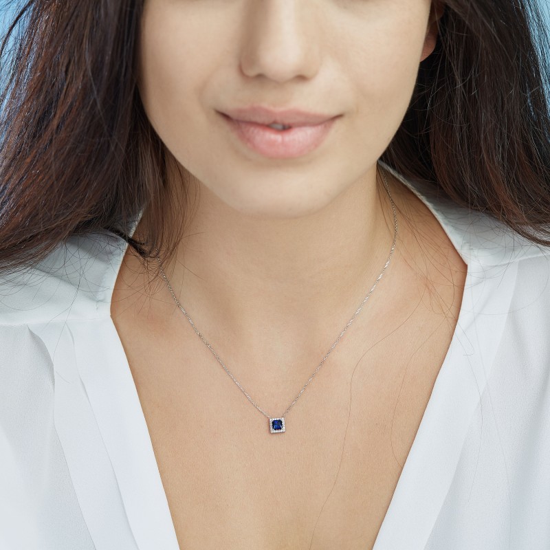 0.68 Karat Safir Taşlı Pırlanta Kolye