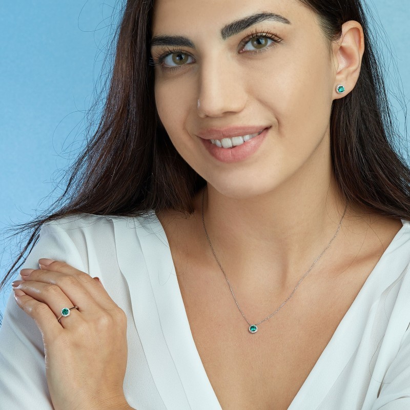 0.35 Karat Zümrüt Taşlı Pırlanta Yüzük