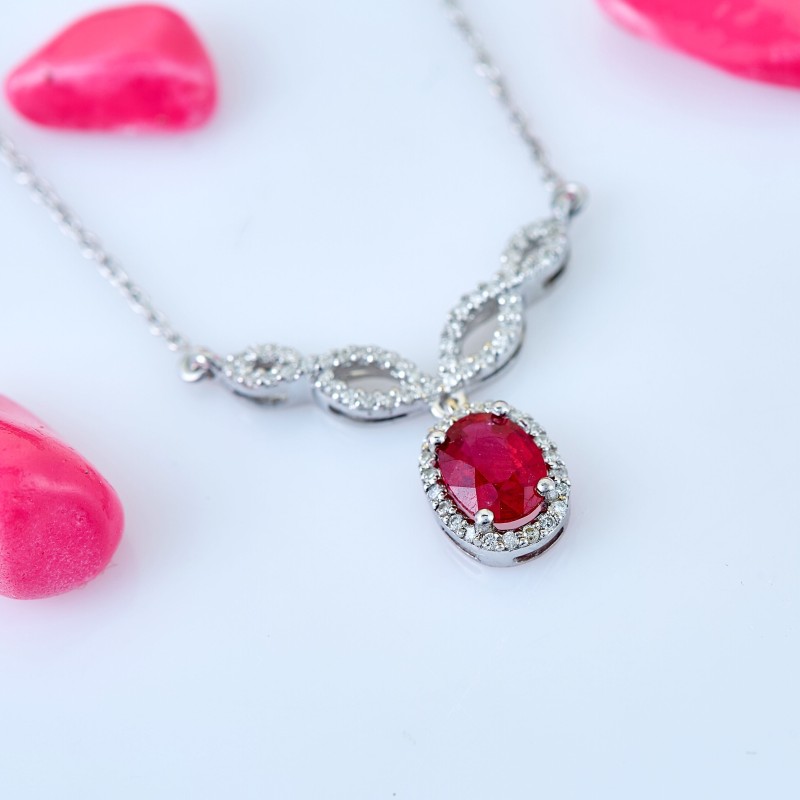 1.19 Karat Yakut Taşlı Pırlanta Kolye