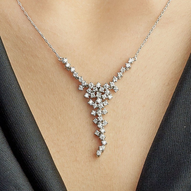 0.90 Karat Fantezi Pırlanta Kolye