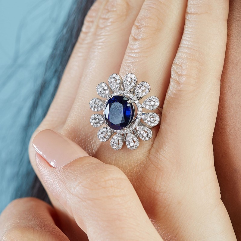 4.40 Karat Safir Taşlı Pırlanta Yüzük