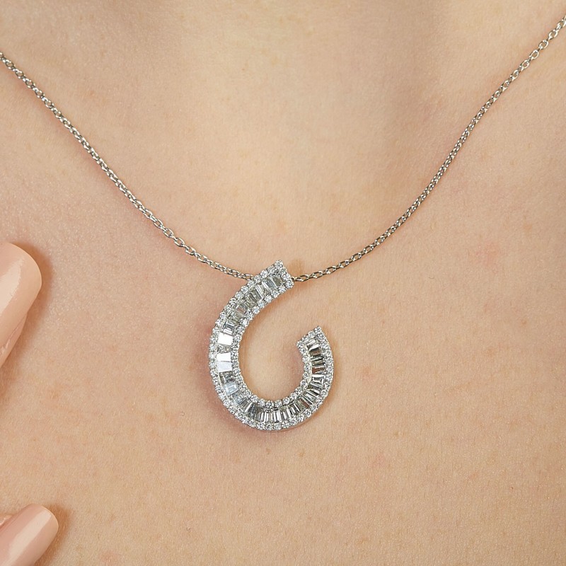 0.93 Karat Baget Pırlanta Kolye