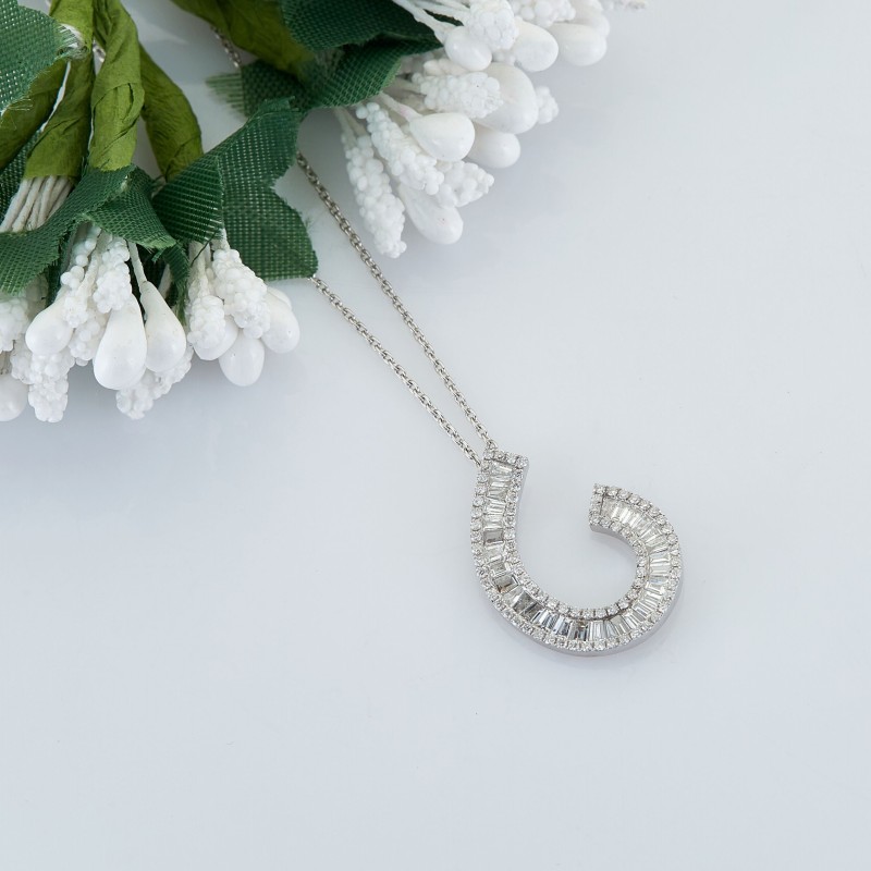 0.93 Karat Baget Pırlanta Kolye