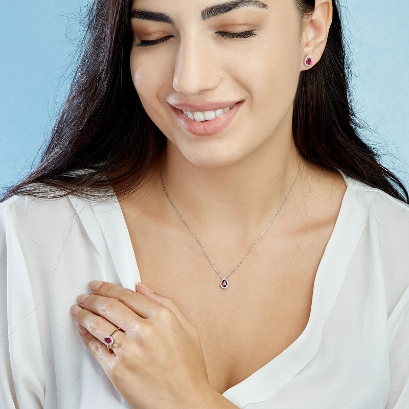 0.56 Karat Yakut Taşlı Pırlanta Yüzük