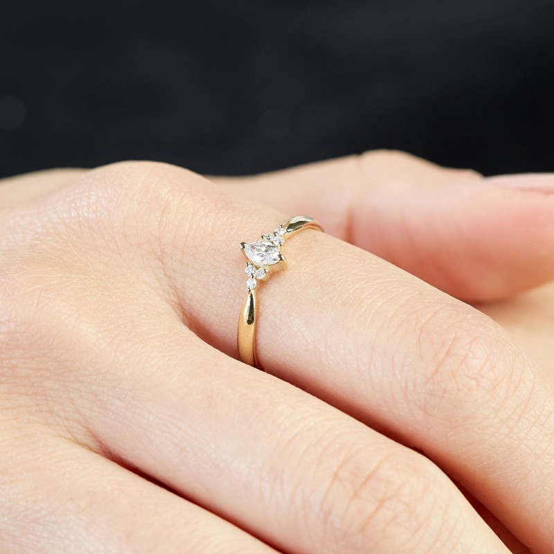 0.23 Karat Markiz Pırlanta Minimal Yüzük