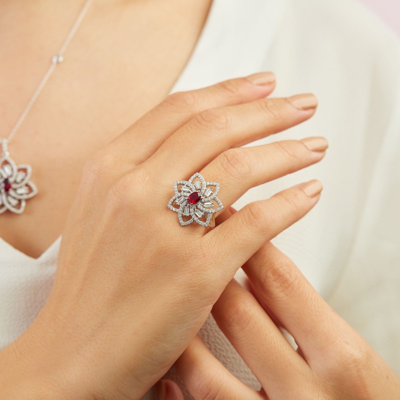 1.20 Karat Yakut Taşlı Pırlanta Yüzük