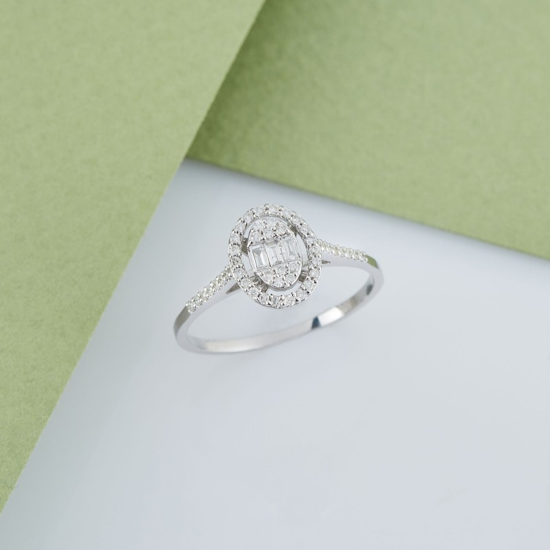 0.25 Karat Baget Pırlanta Oval Yüzük