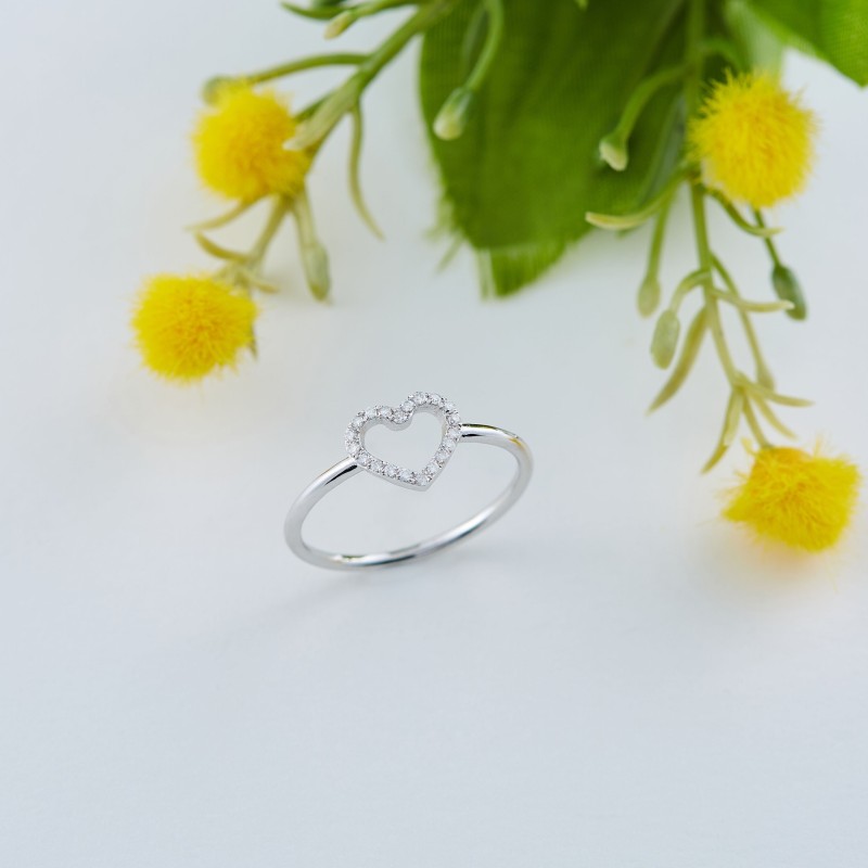 0.10 Karat Pırlanta Minimal Yüzük