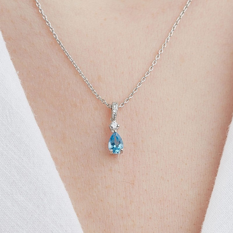 0.56 Karat Damla Blue Topaz Taşlı Pırlanta Kolye