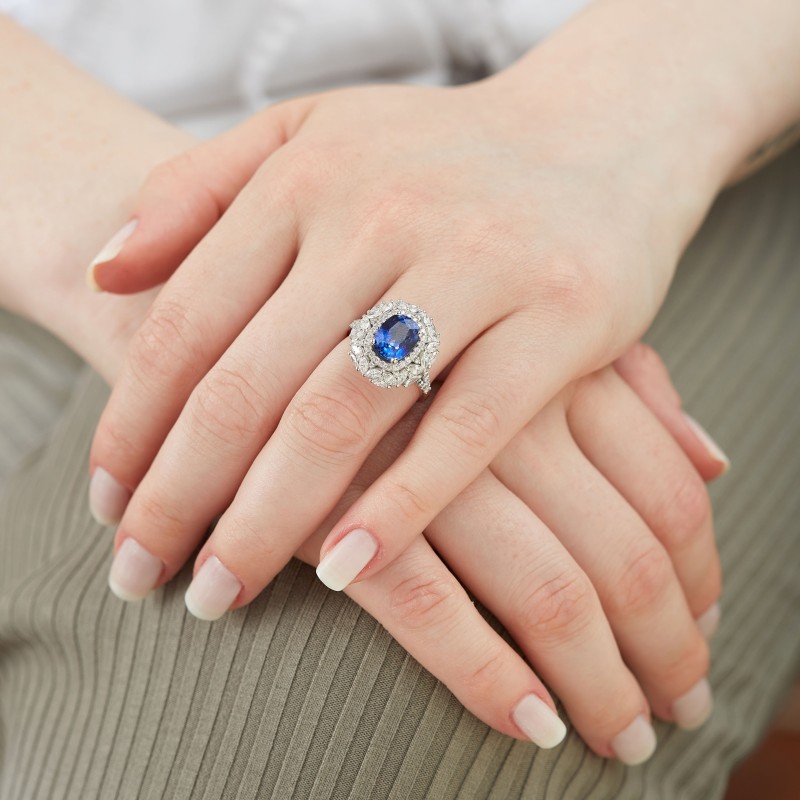 4.21 Karat safir Taşlı Markiz Pırlanta Yüzük