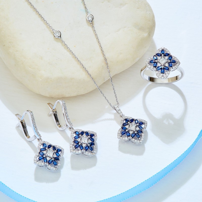 0.81 Karat Safir Taşlı Prenses Kesim Pırlanta Yüzük