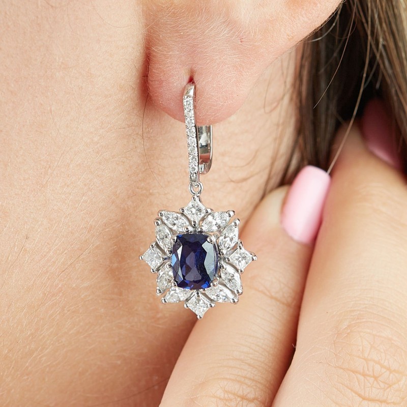 6.15 Karat Safir Taşlı Pırlanta Küpe